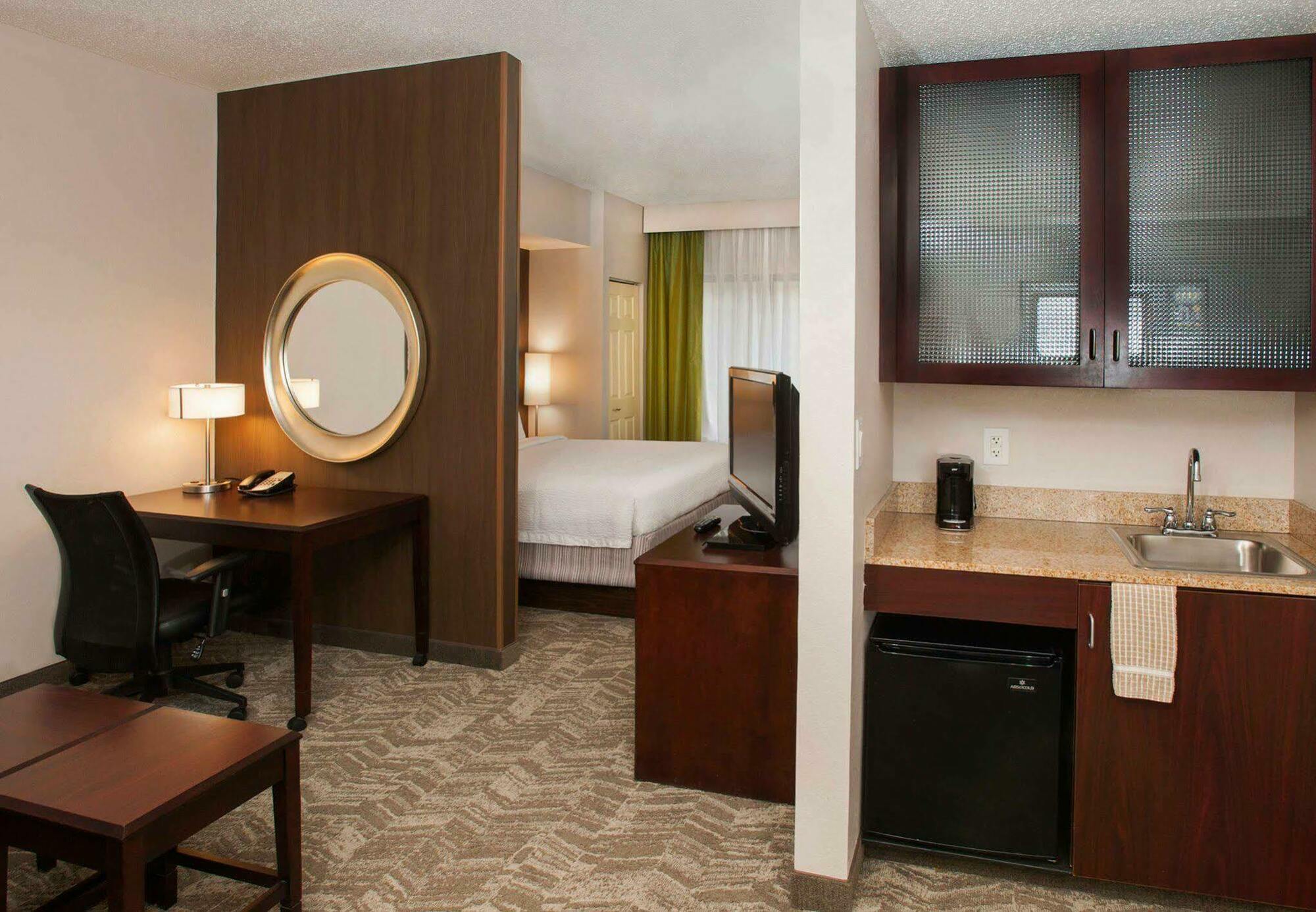 Springhill Suites Birmingham Colonnade Exterior foto
